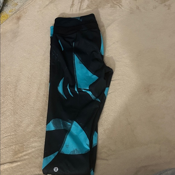 Lululemon Inspire Tight II *Full-On Luxtreme (Mesh) - Picture 5 of 5